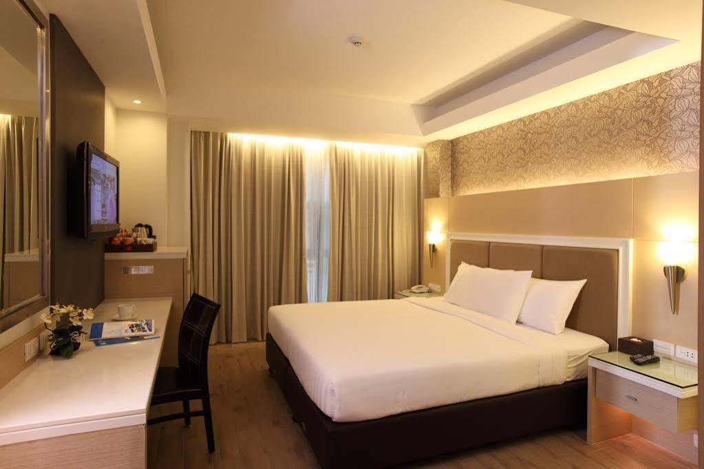 Prestige Nana होटल Bangkok